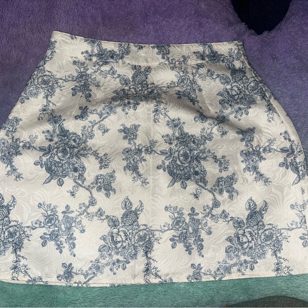 SHEIN Blue and Cream Floral A-Line Skirt